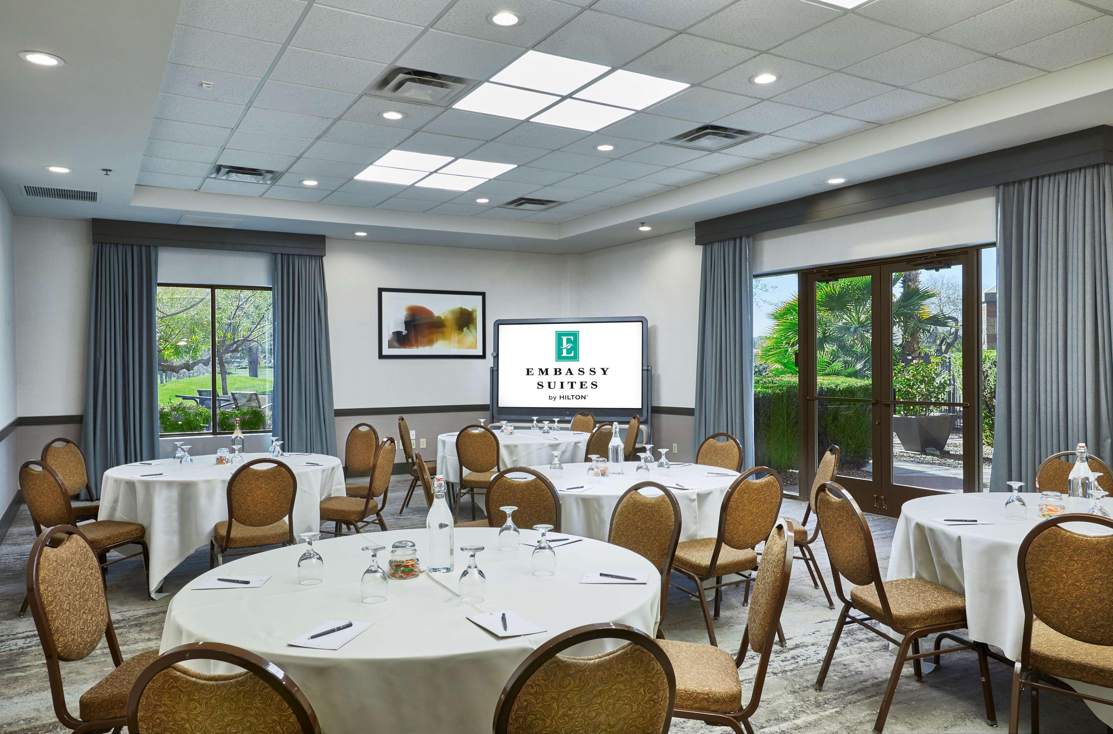 Embassy Suites By Hilton Phoenix Scottsdale Eksteriør bilde