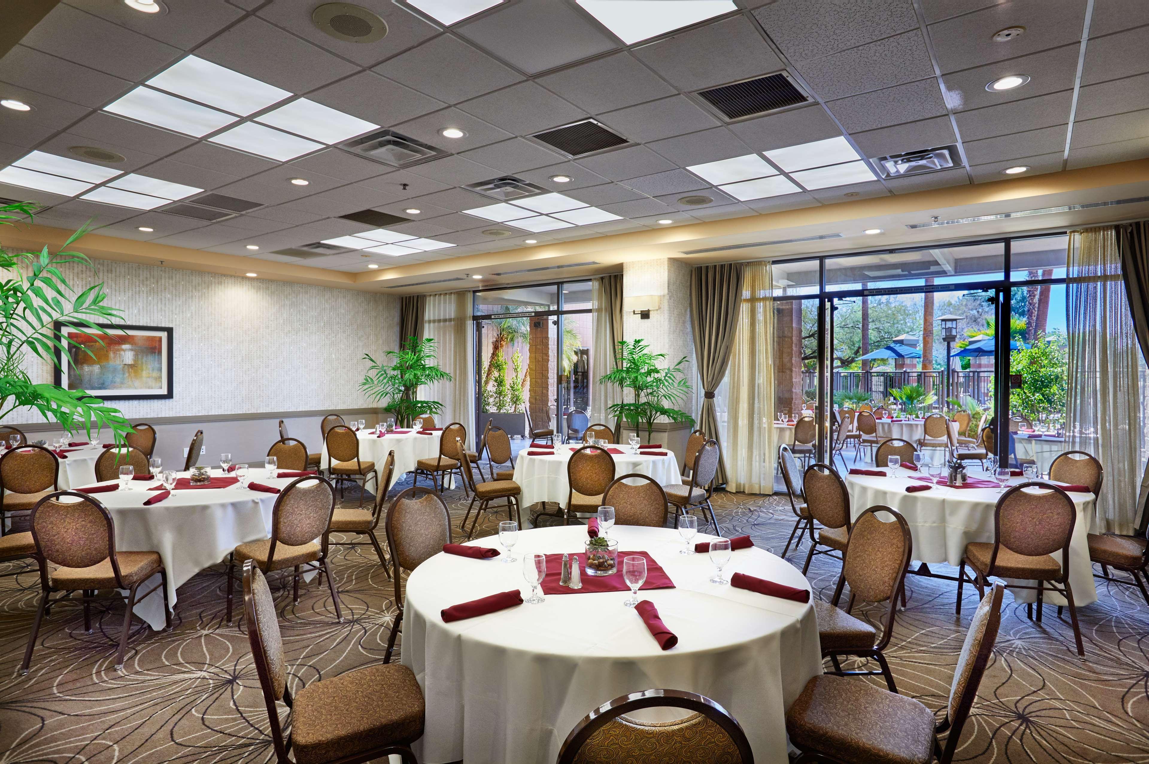 Embassy Suites By Hilton Phoenix Scottsdale Eksteriør bilde