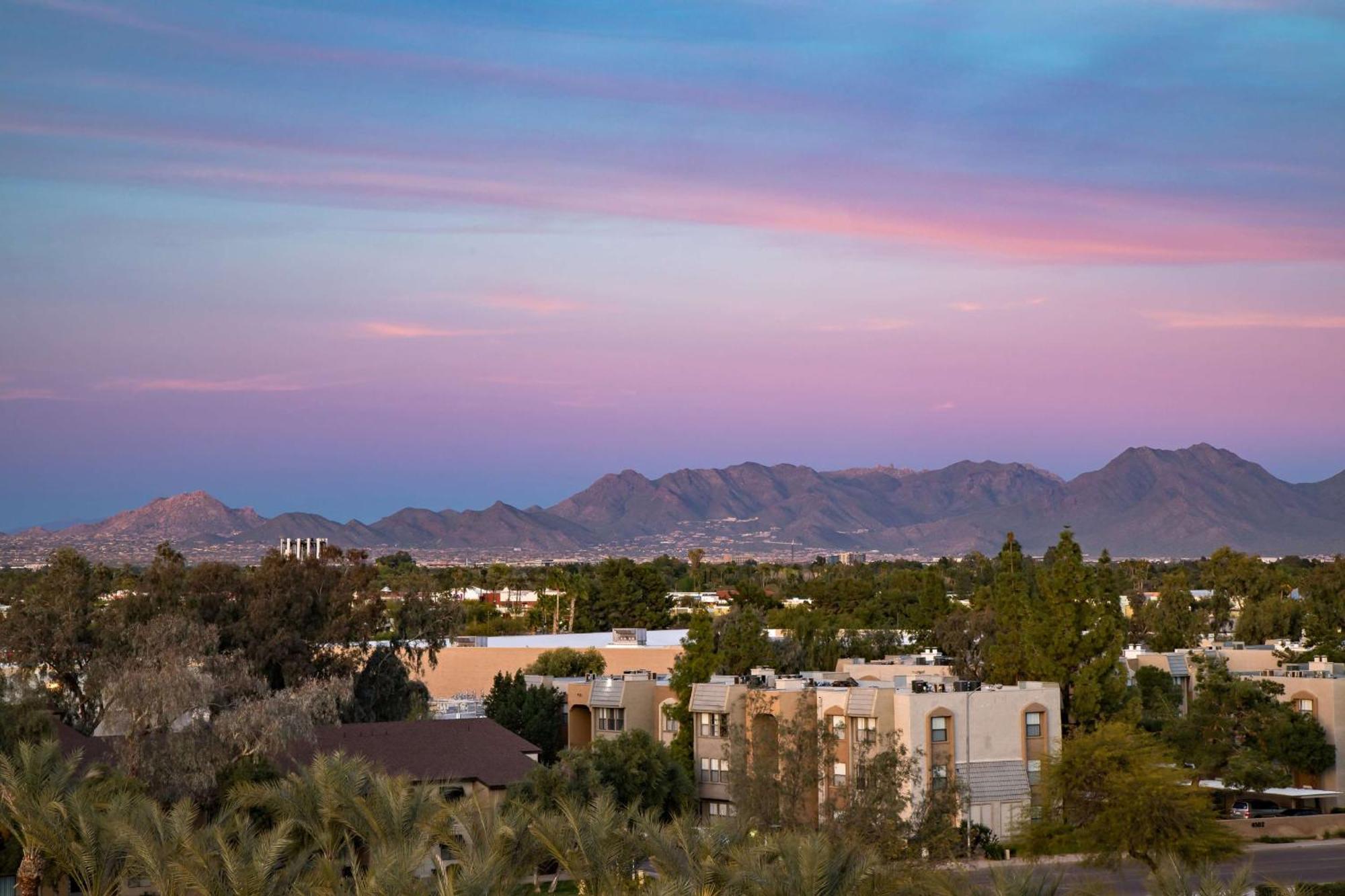 Embassy Suites By Hilton Phoenix Scottsdale Eksteriør bilde