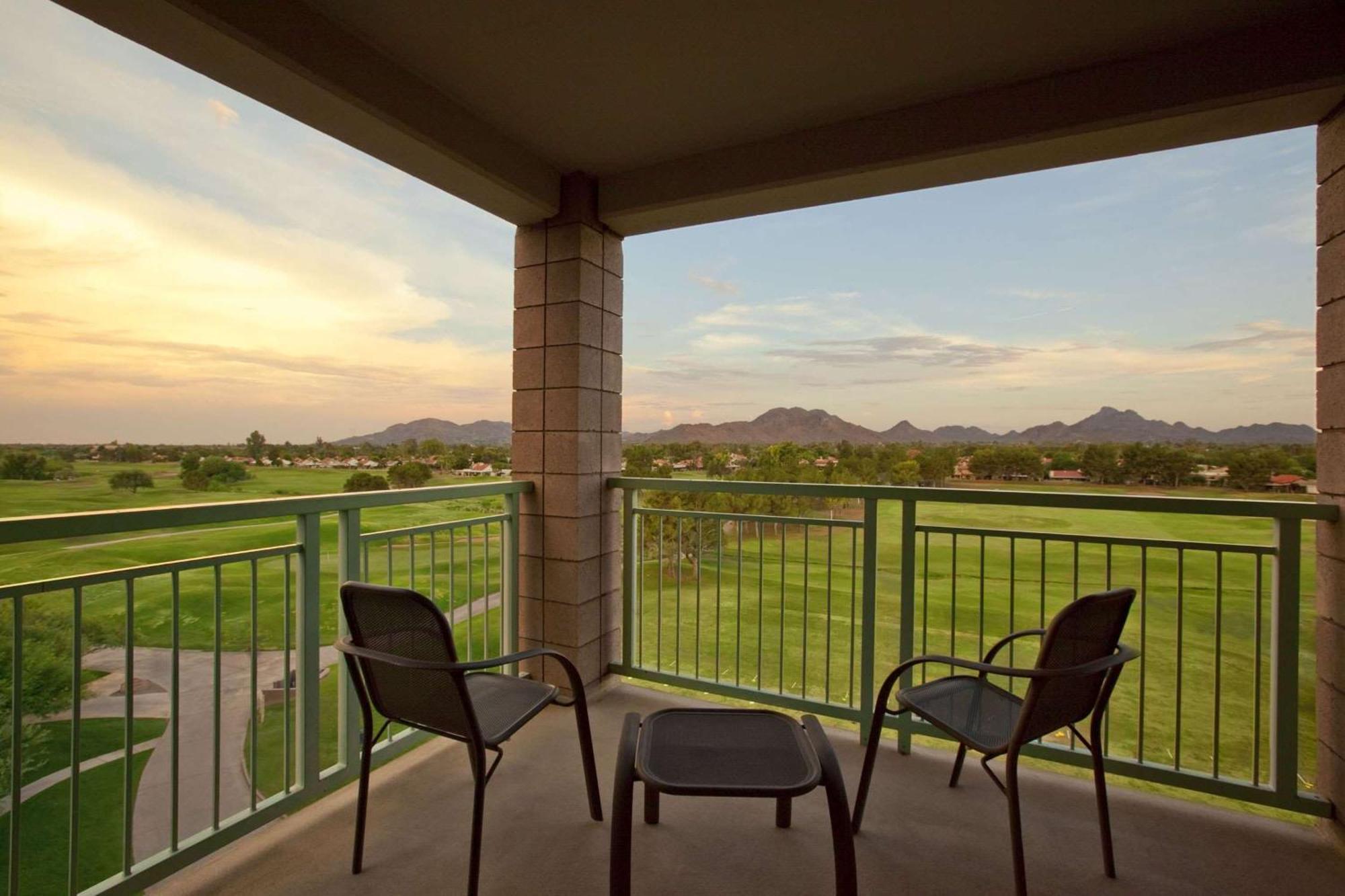 Embassy Suites By Hilton Phoenix Scottsdale Eksteriør bilde